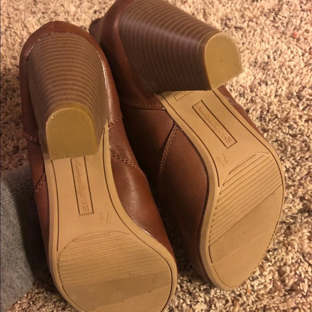 American Eagle booties